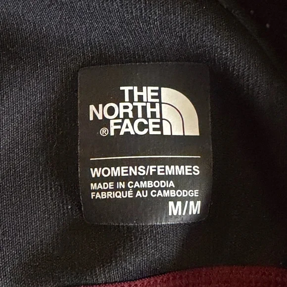 Women's The North Face Red Sports Bra - Picture 3 of 3